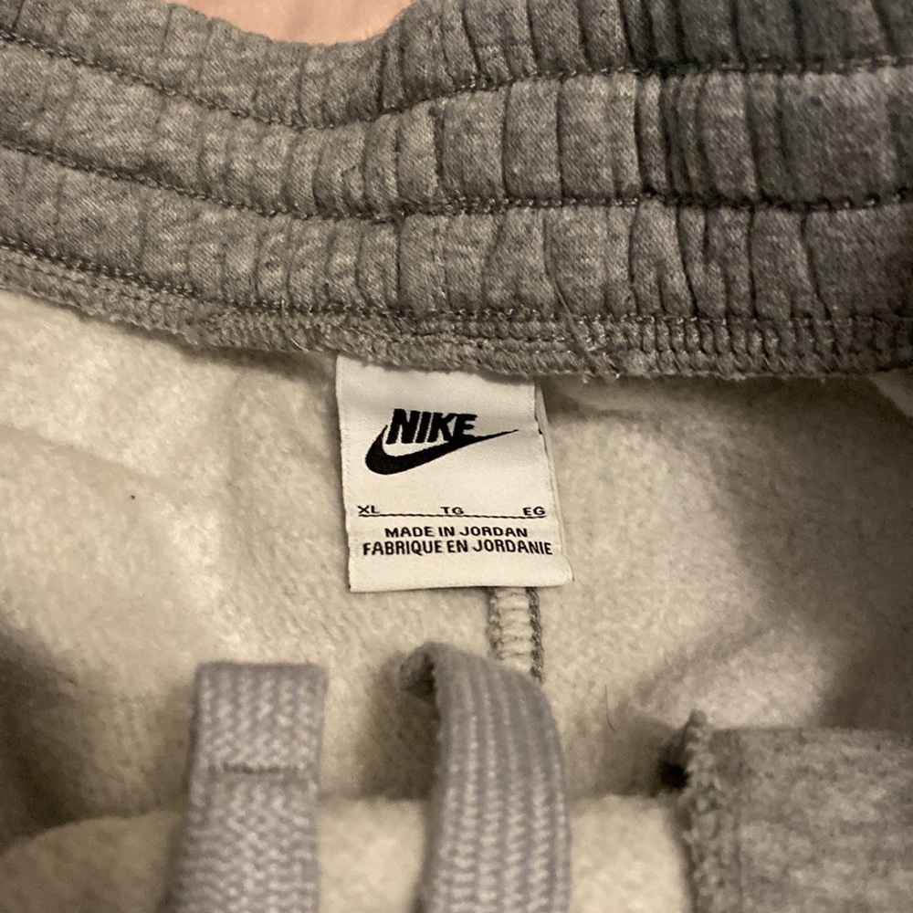 Nike sweats - Picture 3 of 3
